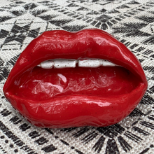 Load image into Gallery viewer, Kiss my Ash- Tray